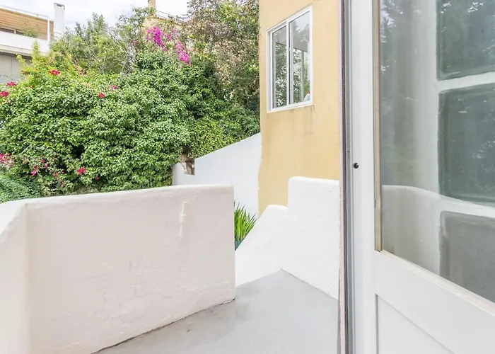 Sweet Secret Garden At Com Estacionamento Apartamento