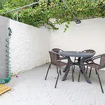 Apartment Sweet Secret Garden At Com Estacionamento Lisbon
