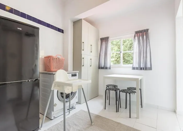 Sweet Secret Garden At Com Estacionamento * Лиссабон