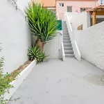 Sweet Secret Garden At Com Estacionamento Apartman