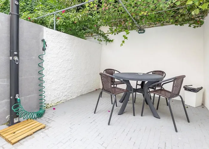 Appartement Sweet Secret Garden At Com Estacionamento Lissabon